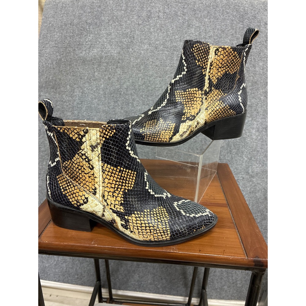Crown Vintage Snakeskin Embossed Ankle Boots Black Tan Pointed Toe Size 7M